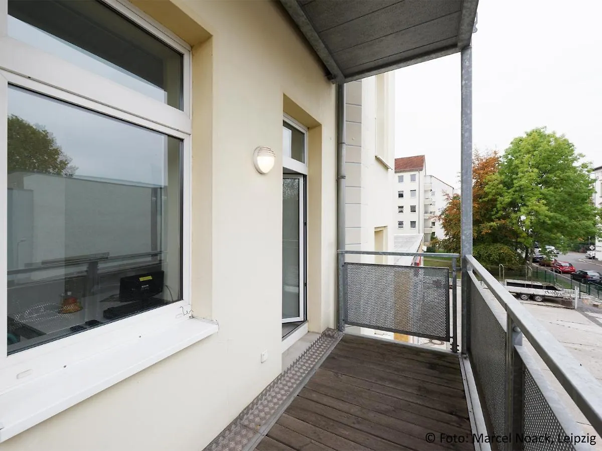 City Park Apartments - #24 - Trendiges Apartment In Der Suedvorstadt contacts